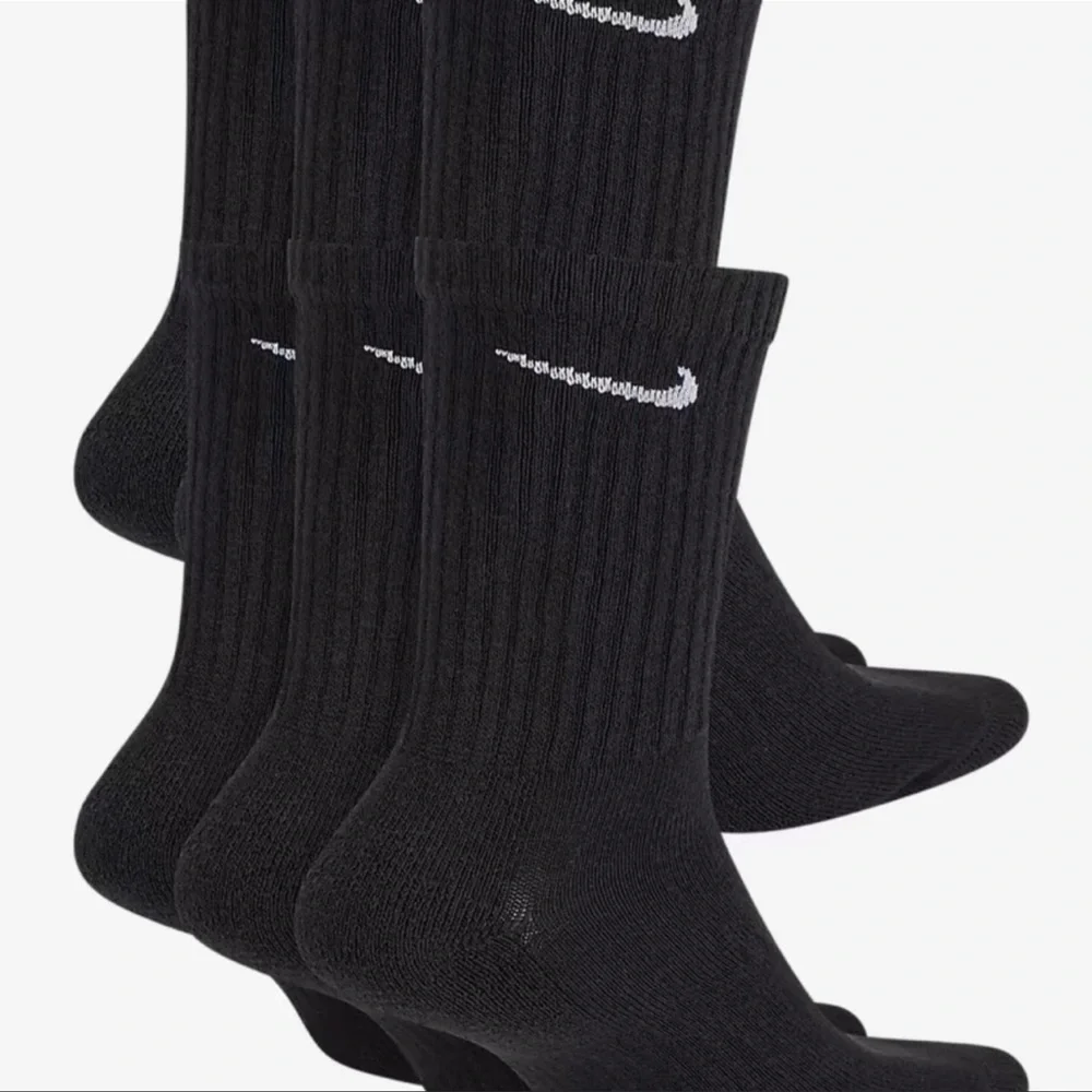 NIKE Training Crew Socks (6 Pairs)
Nike Everyday Cushioned - Picture 6 of 8